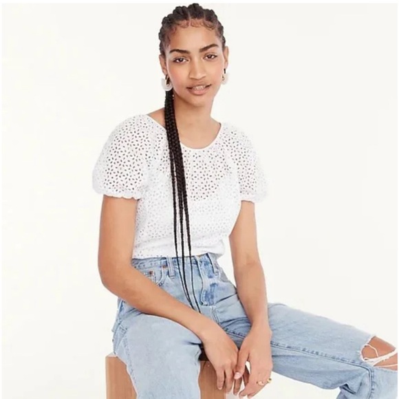 J. Crew Tops - V-back puff-sleeve eyelet top in Black.
Size 6